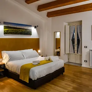 ** Couette-café Ballarooms Centro Italie