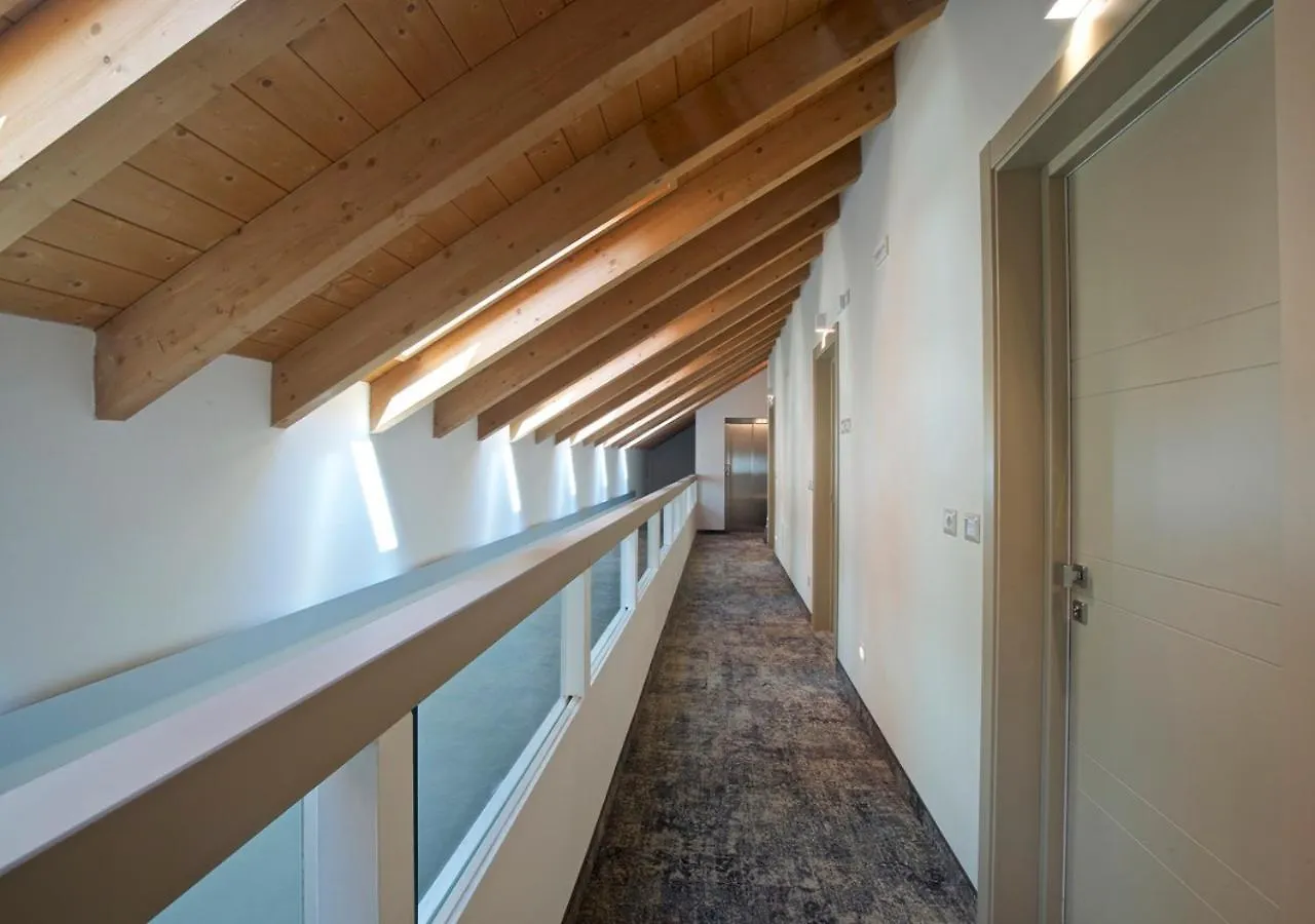 Lifestyle Room Binario Zero Tirano Hotel