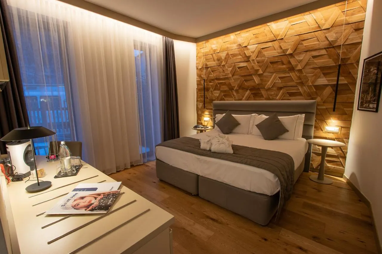 Hotel Lifestyle Room Binario Zero Tirano