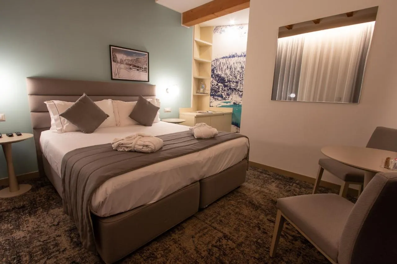 *** Hotel Lifestyle Room Binario Zero Tirano Italy