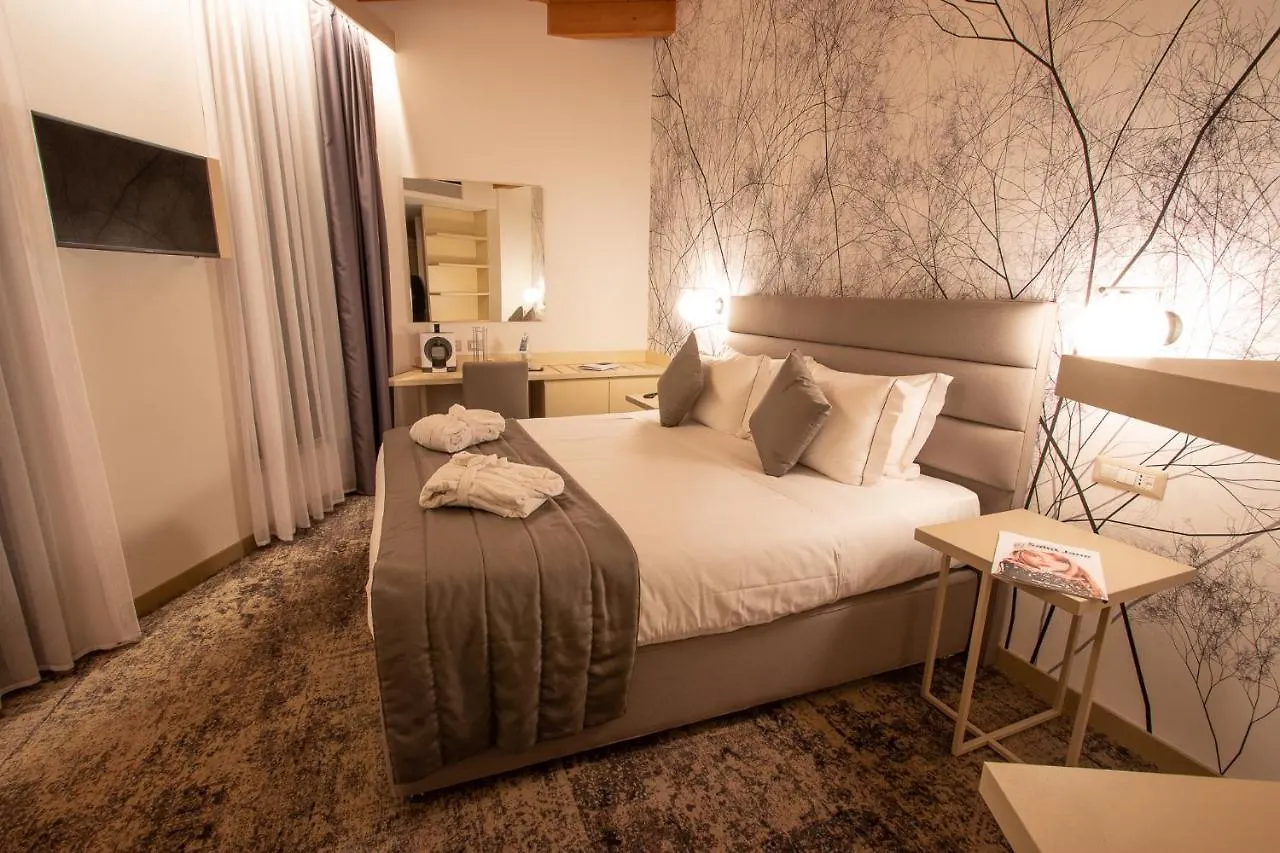 Hotel Lifestyle Room Binario Zero Tirano